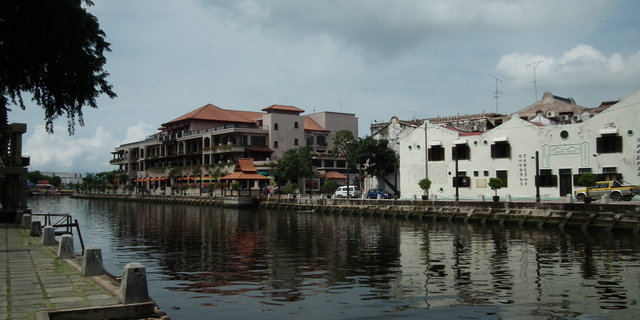 Banks of Melaka River