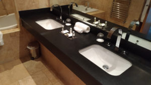 Seafield Hotel Bathroom