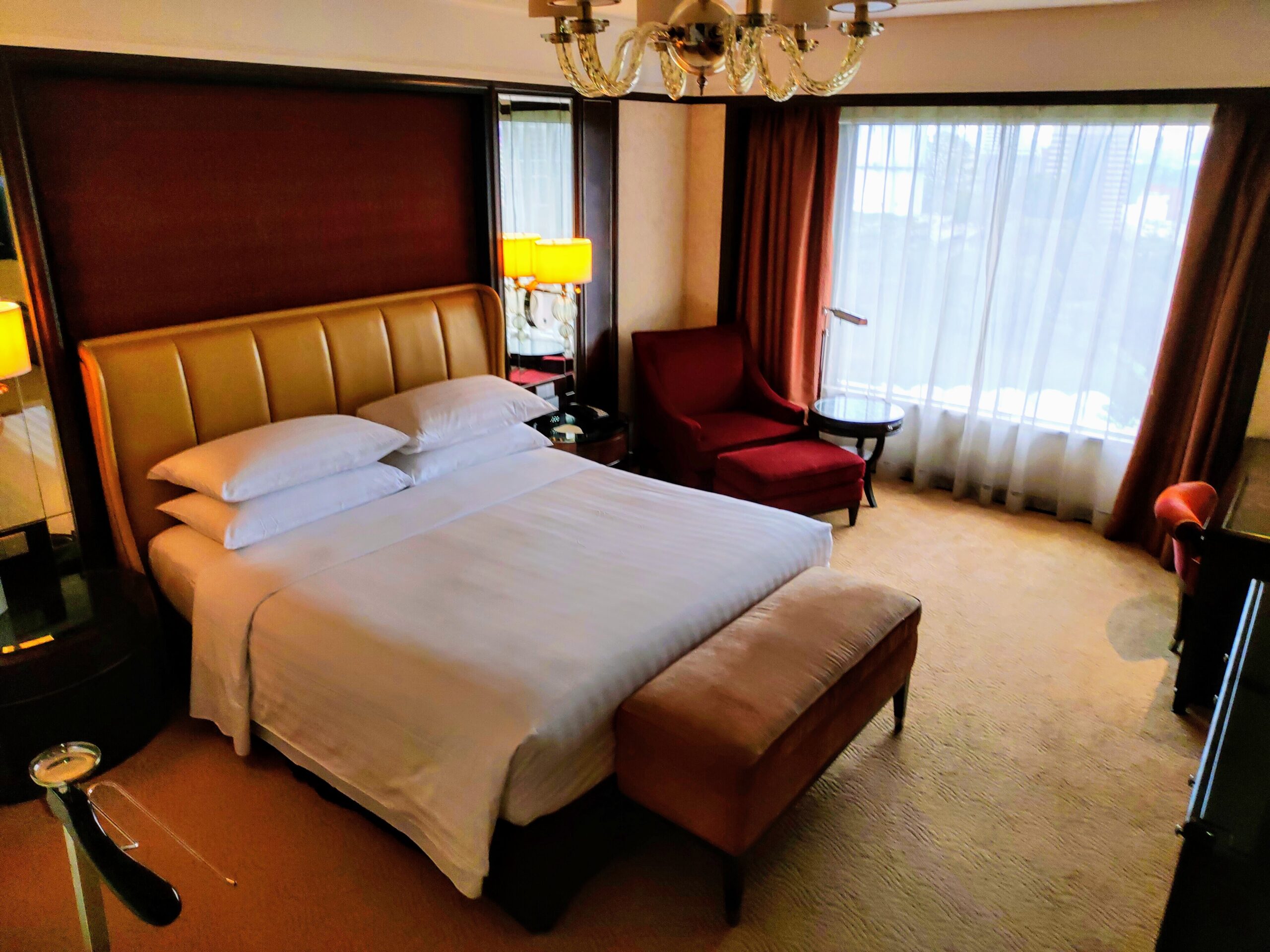 Shangri-La Executive Suite