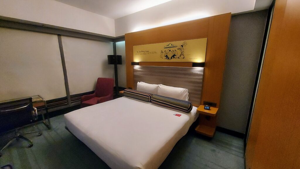 Aloft KL Sentral Breezy Suite - Bedroom