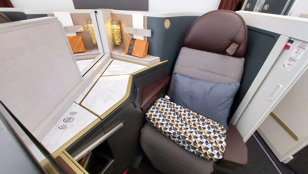 Etihad's A350 Business Class Seat