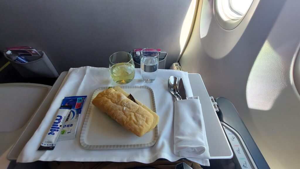 Singapore Airlines' Lunch - SQ113