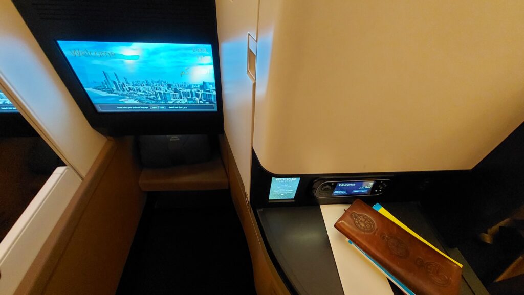 Etihad's 787 Business Studio - Legroom