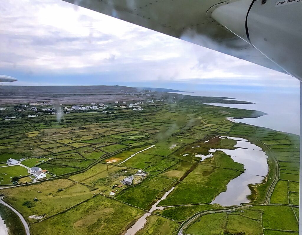 Aer Arann Islands - Inis Mor
